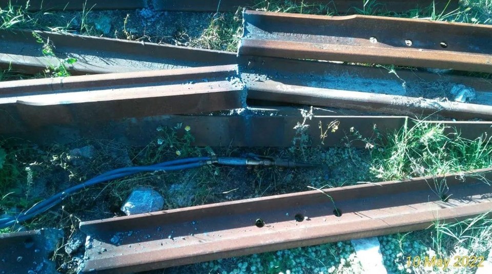 Tren rayı hırsızları yakalandı - 1