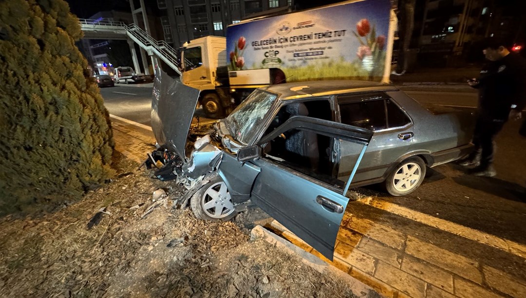 Elazığ'da 3 araçlık zincirleme trafik kazası