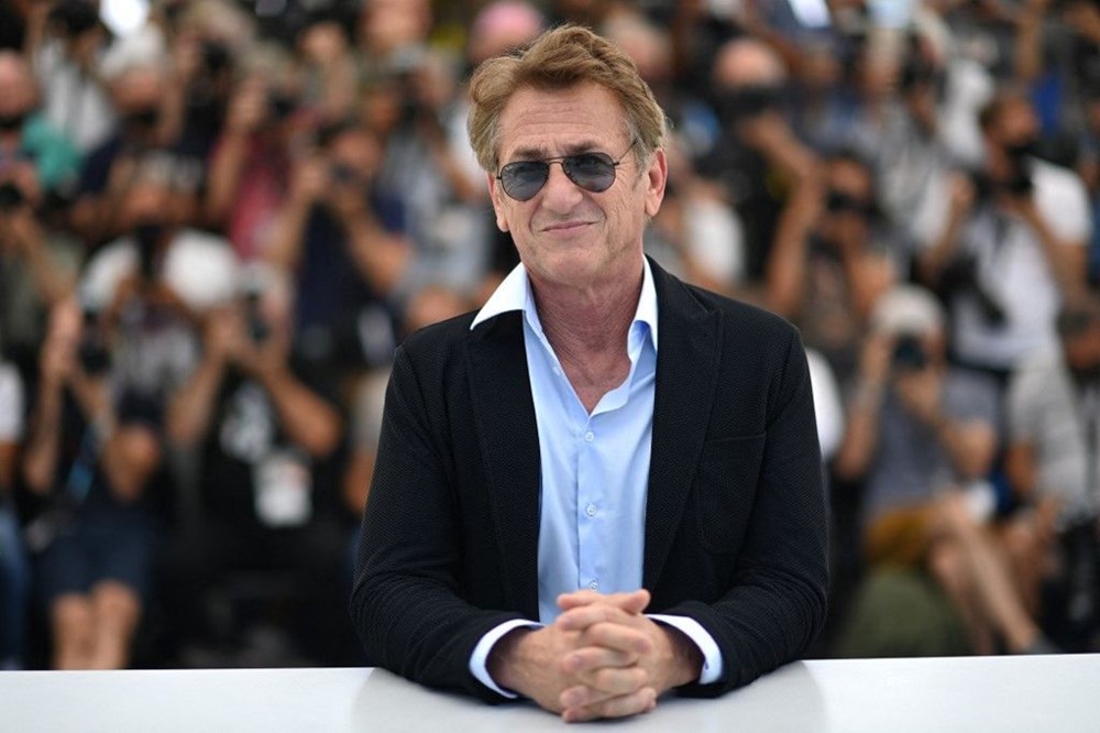 Sean Penn: Aşısız olmak birinin yüzüne silah doğrultmak gibi - 3