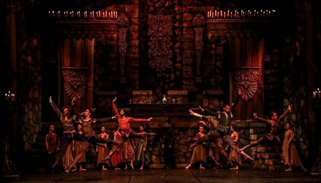 Mersin Devlet Opera ve Balesi Hamlet'i sahneleyecek