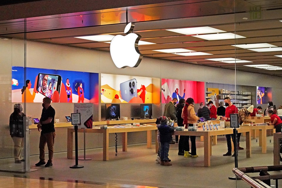 Apple'ın geliri tedarik zinciri sıkıntılarına rağmen rekor kırdı - 1