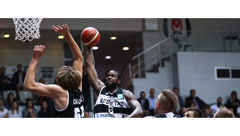 Beşiktaş sıkmadan kazandı