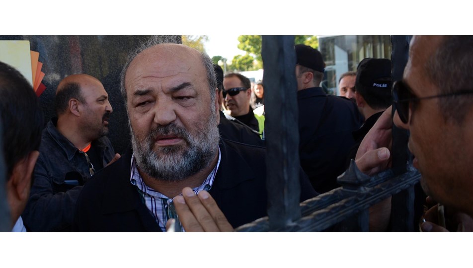 İhsan Eliaçık Kayseri'de fuarda bir grubun sözlü hakaretine maruz kaldı