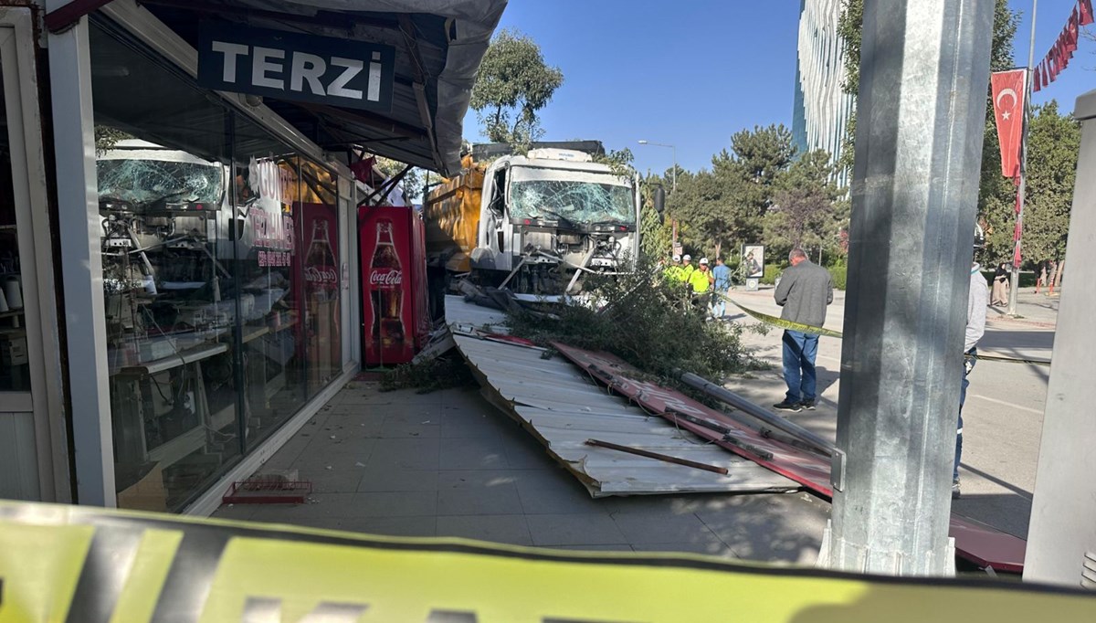 Freni boşalan kamyon 7 iş yerine çarptı