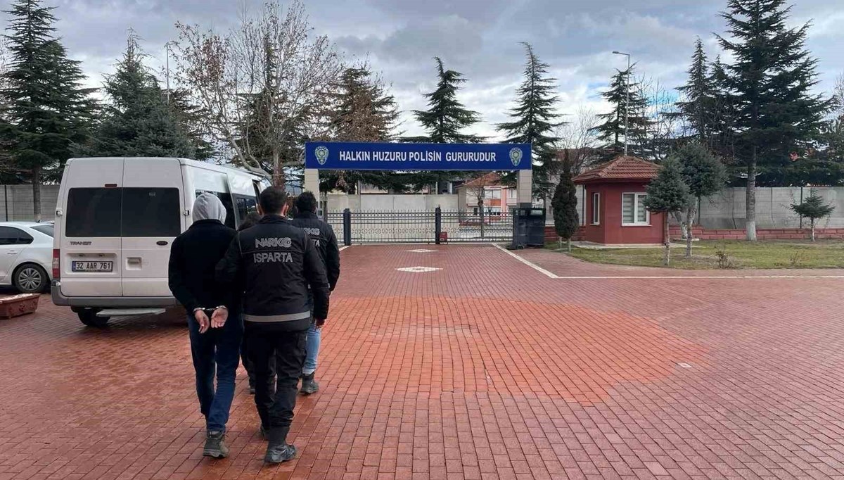 Isparta'da uyuşturucu operasyonunda 19 tutuklama Isparta'da uyuşturucu operasyonunda 19 tutuklama