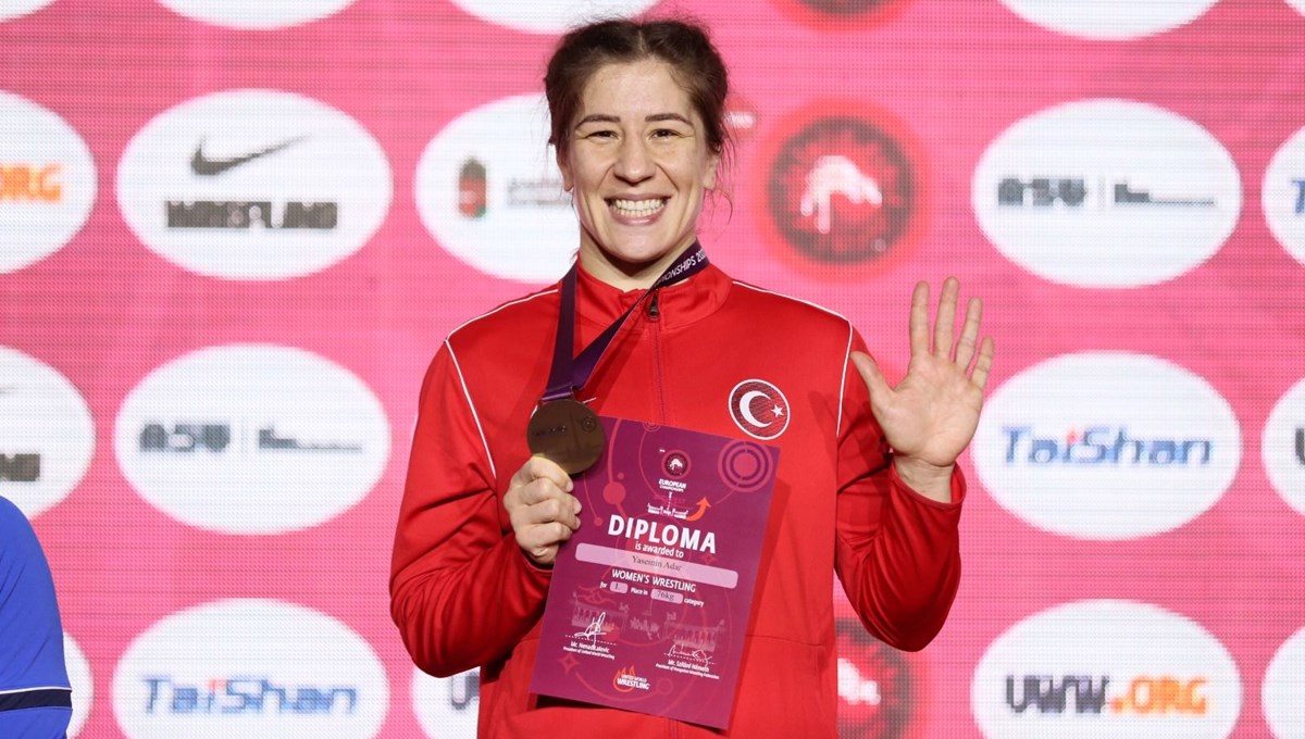 Milli güreşçi Yasemin Adar Yiğit 5. kez Avrupa şampiyonu