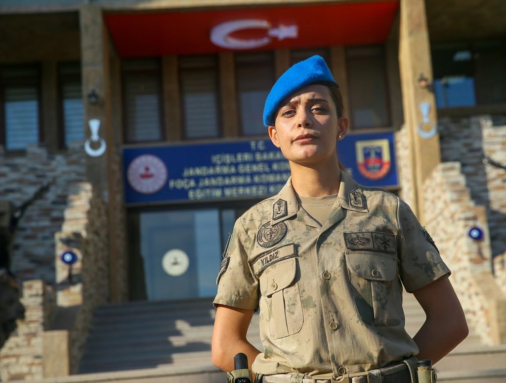 yerleşim birimlerindeki terör operasyonları için eğitim alan ilk kadın astsubay göreve hazır 27