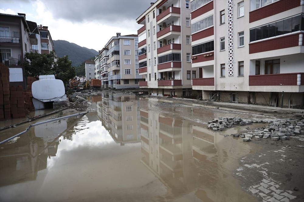 Sel felaketinde can kaybı 44'e yükseldi - 5