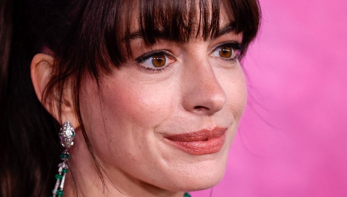 Yüzlerine ölü insan derisi enjekte ediyorlar