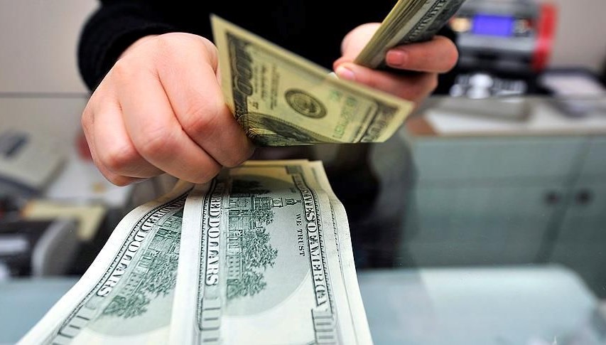 Dolar ve euro haftaya nasıl başladı?