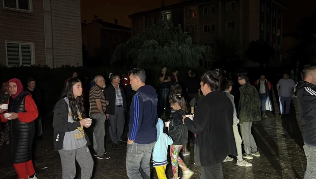 Düzce'de taşkın 1200 haneyi elektriksiz bıraktı