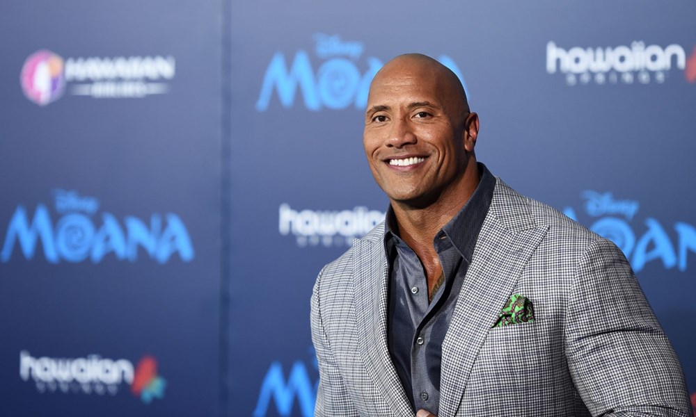 Dwayne Johnson güvenlik kapısını elleriyle söktü - 5