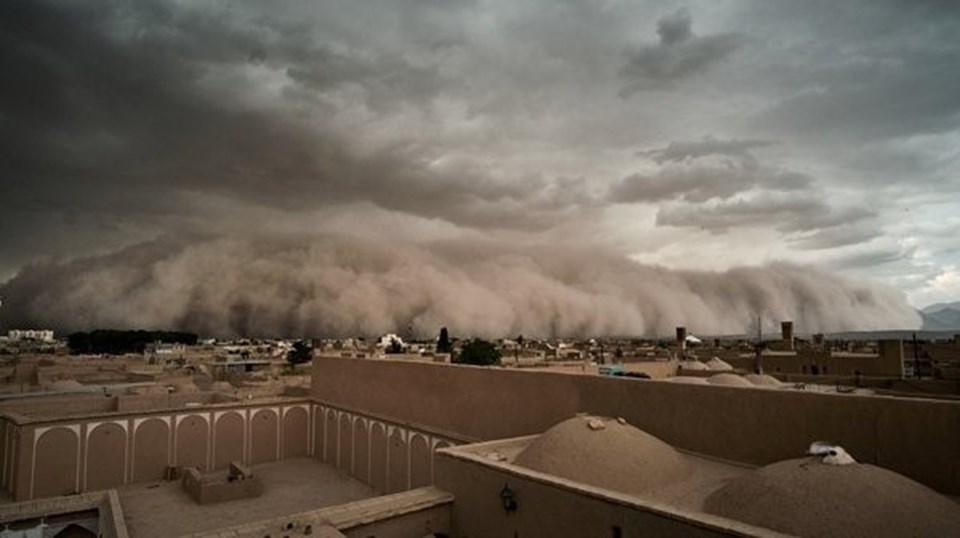 İran'daki kum fırtınası hayatı felç etti - 2