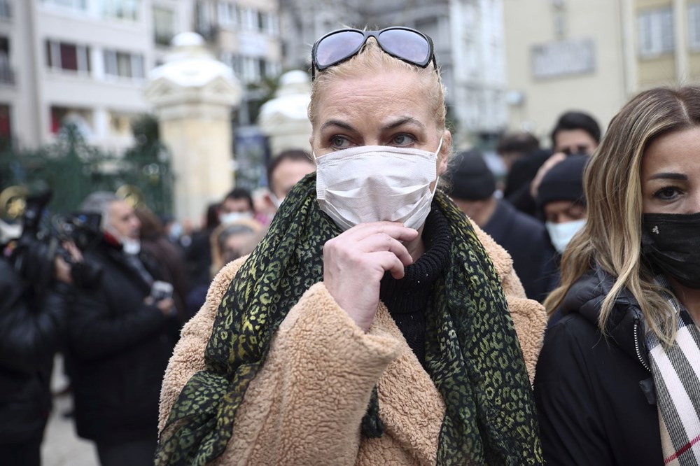 Usta oyuncu Fatma Girik son yolculuğuna uğurlandı - 27