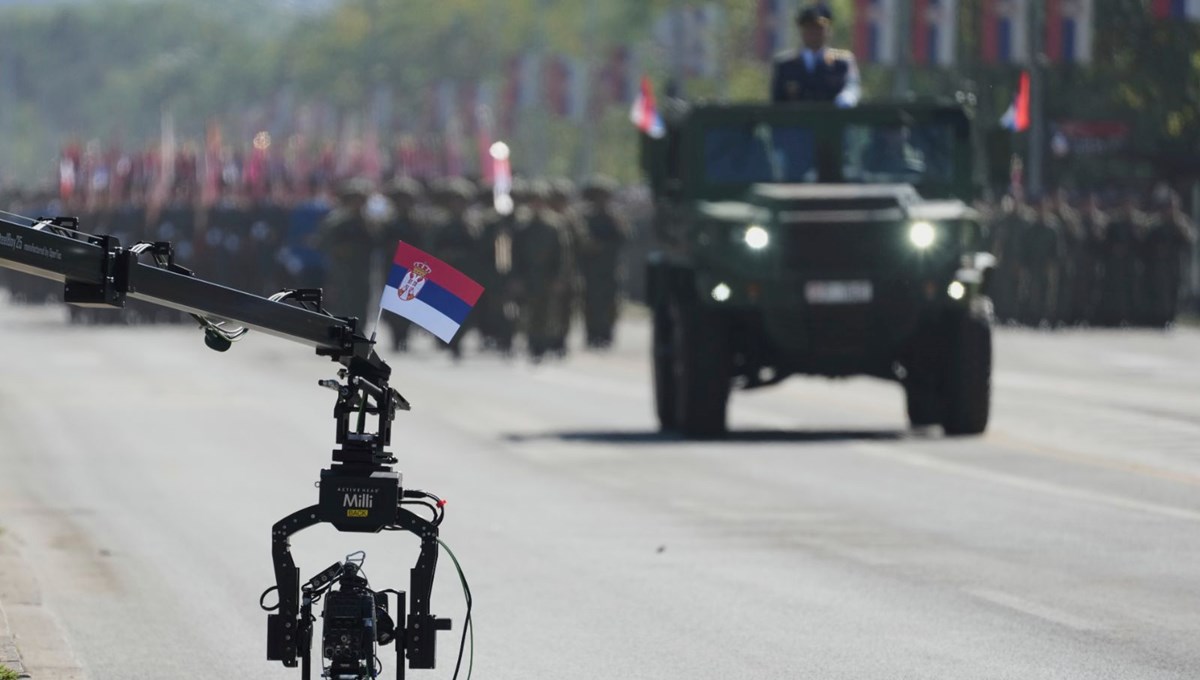 Sırbistan'da askeri geçit töreni düzenlendi