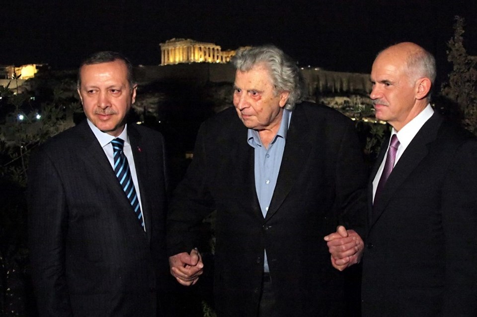 Yunan besteci Mikis Theodorakis hayatını kaybetti - 1