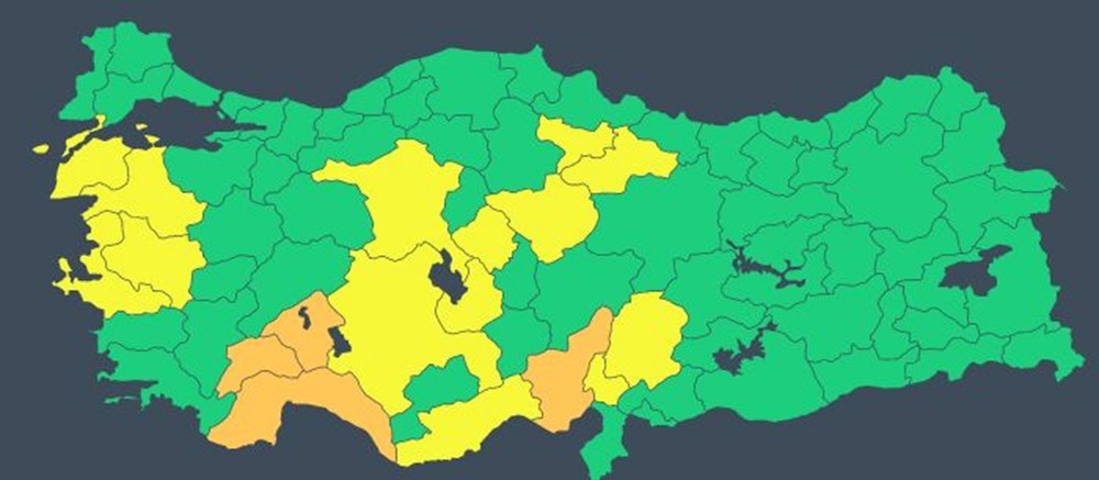 Hava sıcaklığı 6-10 derece düşecek! Meteoroloji'den 18 il için kuvvetli yağış ve fırtına uyarısı - 4