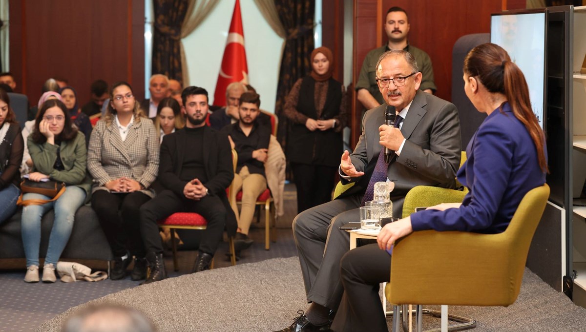 Özhaseki: Bir sene içinde konut fiyatları yavaş yavaş düşecek Özhaseki: Bir sene içinde konut fiyatları yavaş yavaş düşecek