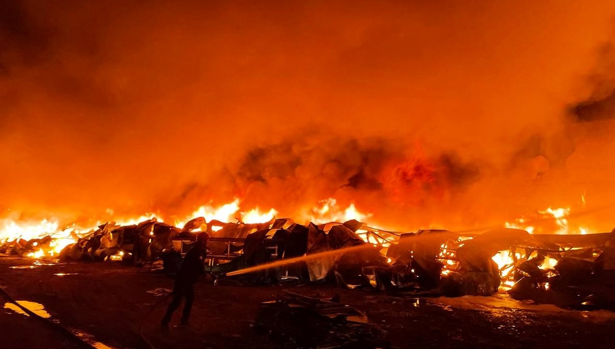 Düzce'de fabrika yangını