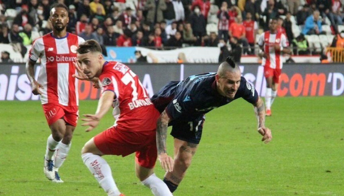 Günün spor manşetleri (12 Aralık 2021)