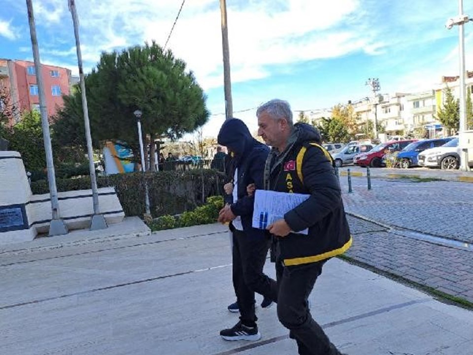 Çaldığı minibüsle 130 kilometre kaçan şüpheli tutuklandı - 1