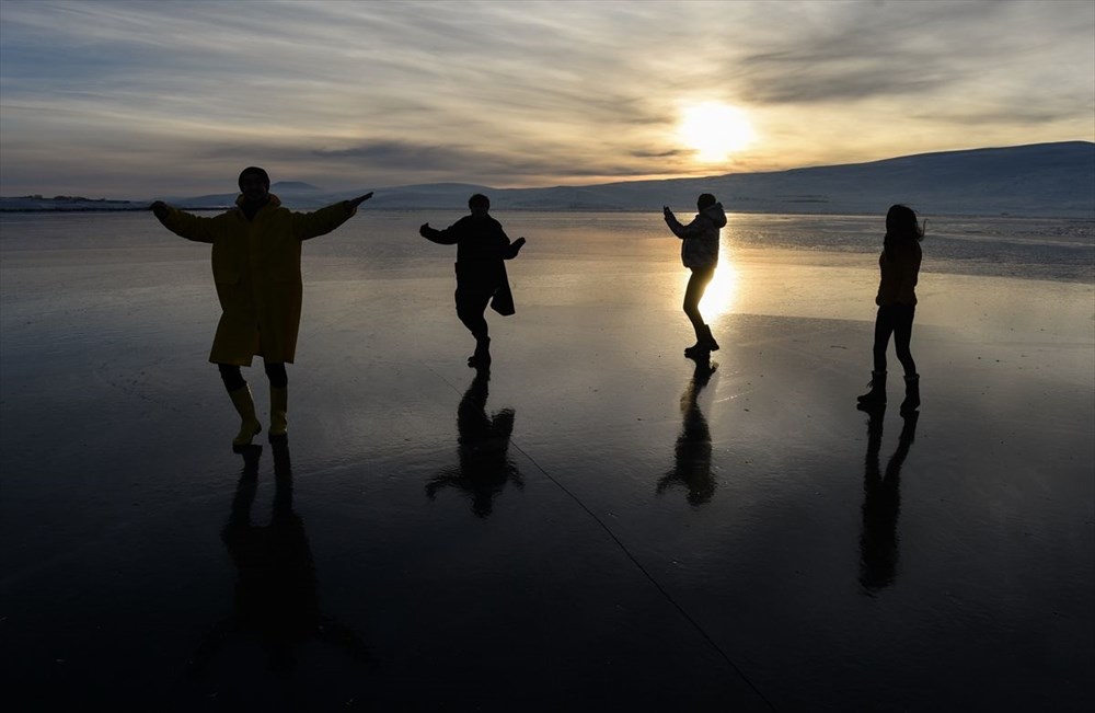 Çıldır Gölü'nde masalsı kış güzelliği - 7