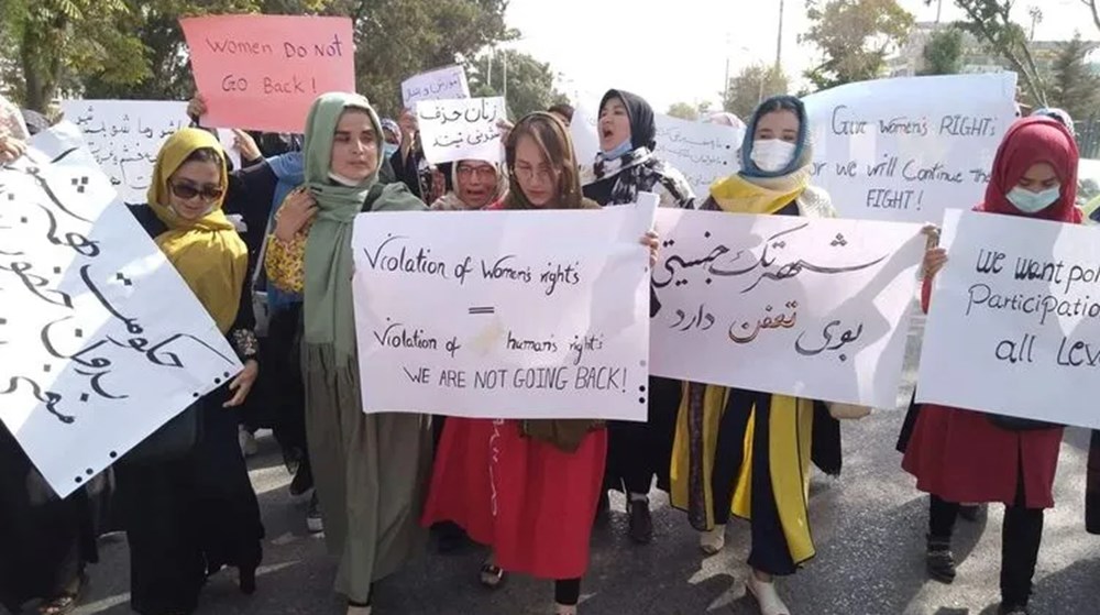 Afganistan’da eğitim başladı: Kız ve erkek öğrenciler perdeyle ayrıldı - 6