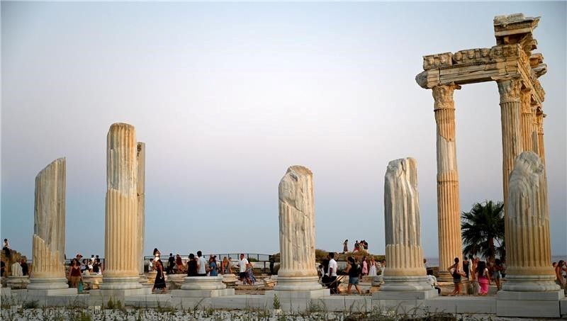 Antalya'ya turist akını