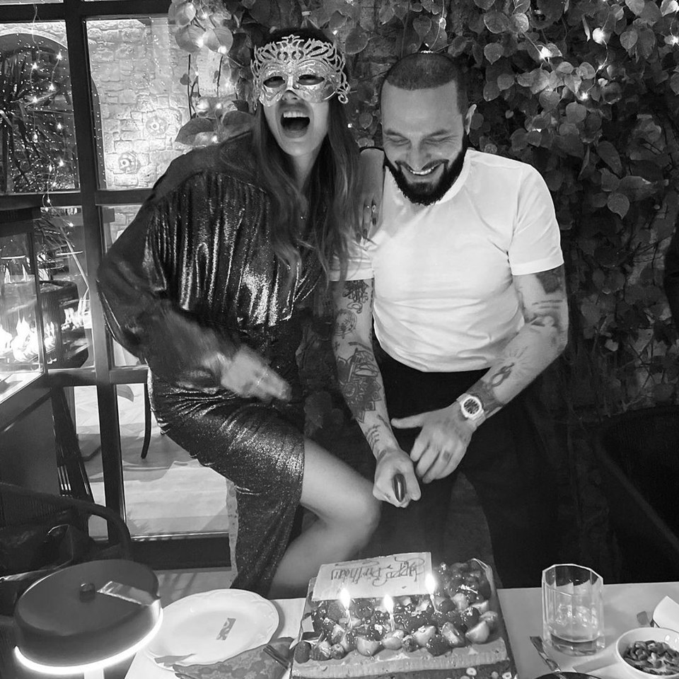 Alelade Show'a katılan Berkay Şahin eşi Özlem Ada Şahin ile ilk tanışmalarını anlattı! - 3