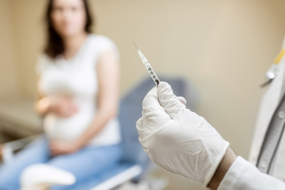 Uzmanlar uyarıyor: Hamilelerin aşı olması iki kat önemli - 2