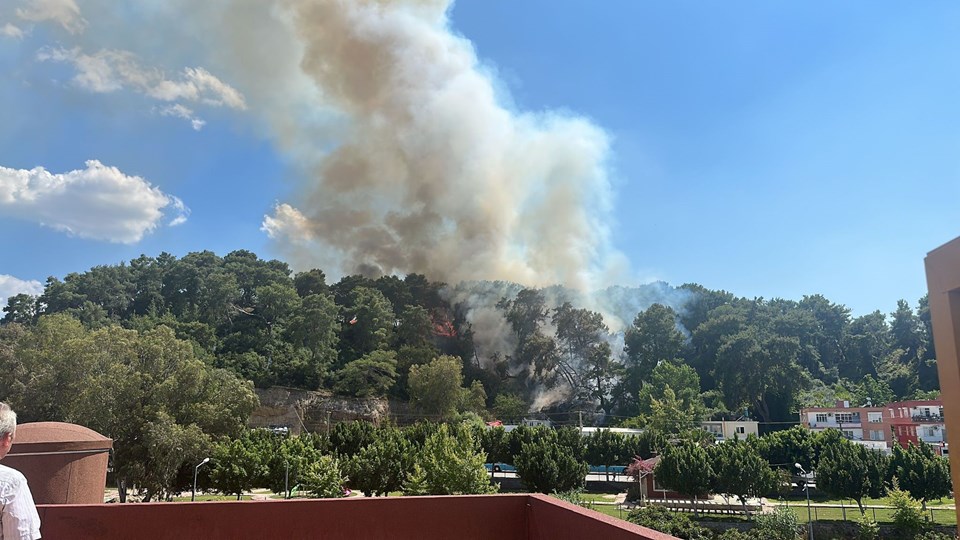 Antalya'da orman yangını - 1