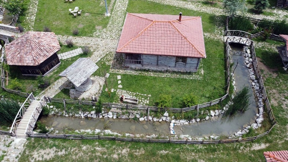 Dünyada bir benzeri olmayan köy: Ambarköy - 1