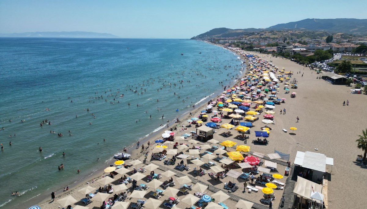 Sıcaklık arttı, Tekirdağlı plaja koştu