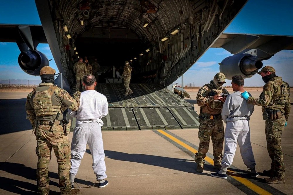 Göçmenler Guantanamo Körfezi'nde: 