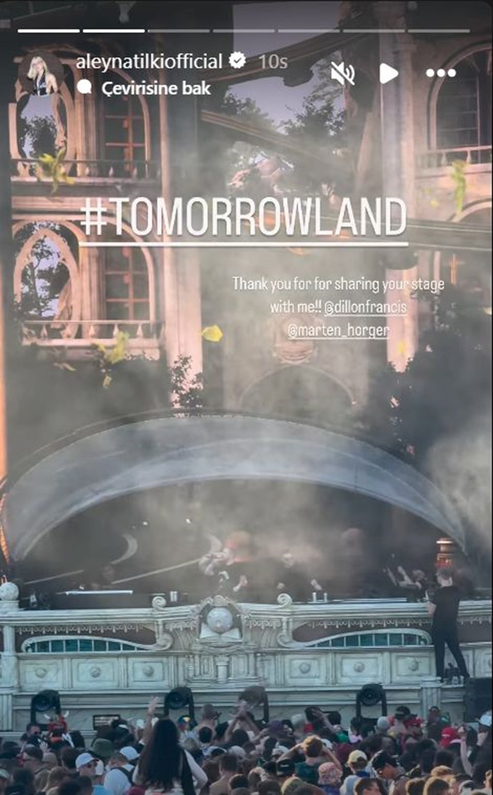 Aleyna Tilki Tomorrowland'de sahnede: Asın bayrakları - 5