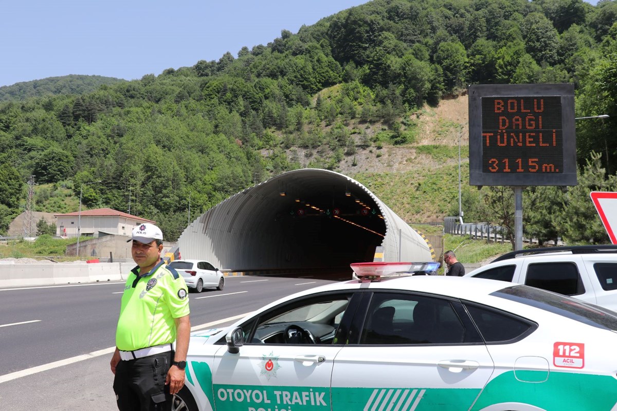 yFBJcZ5u9U-C3CLLYNSexw.jpg