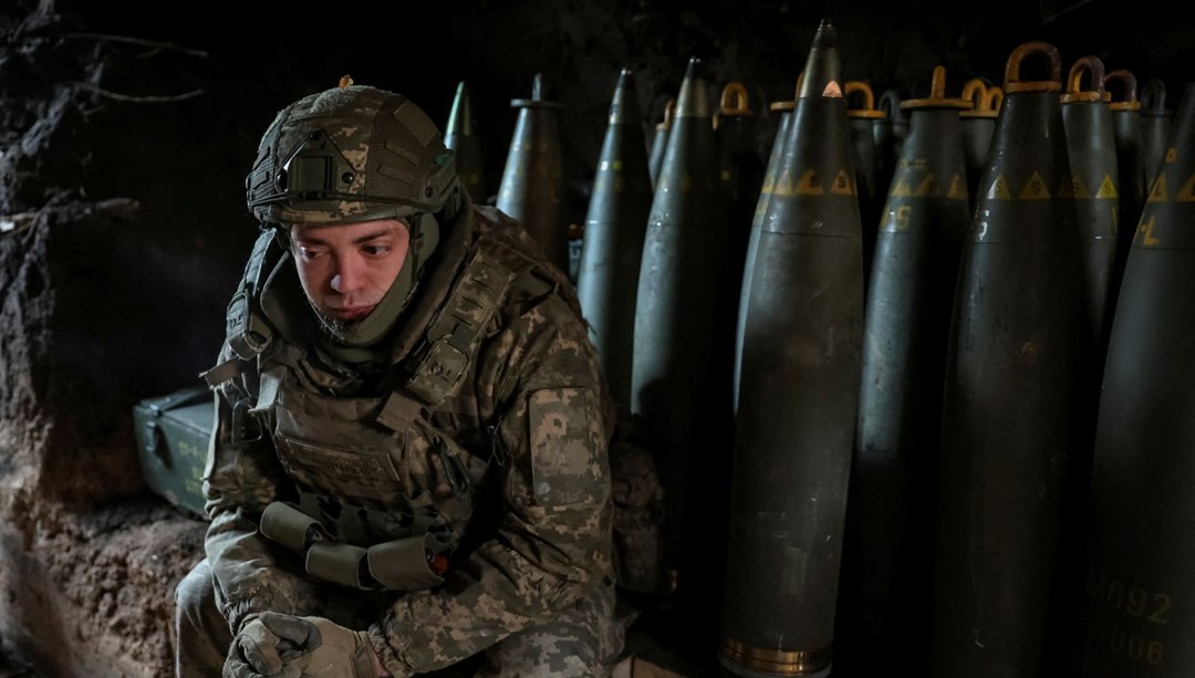 Kuzey
Kore’ye gizli yolculuk: Halkla temas kurmaları yasak!