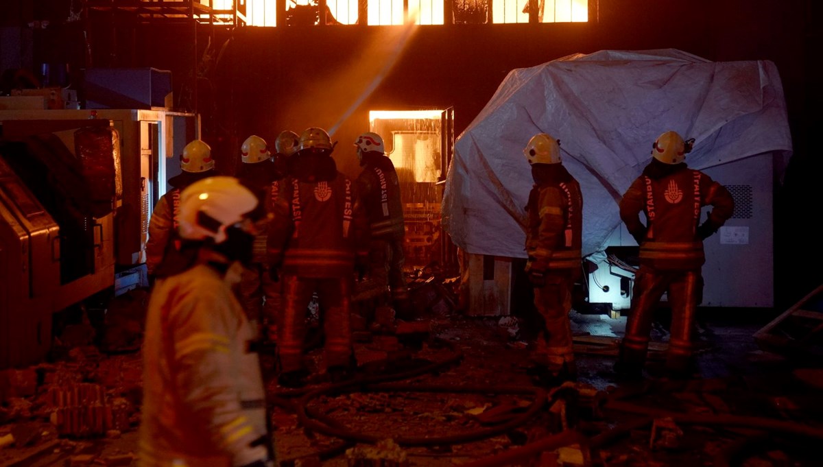 Beylikdüzü'nde fabrika yangını