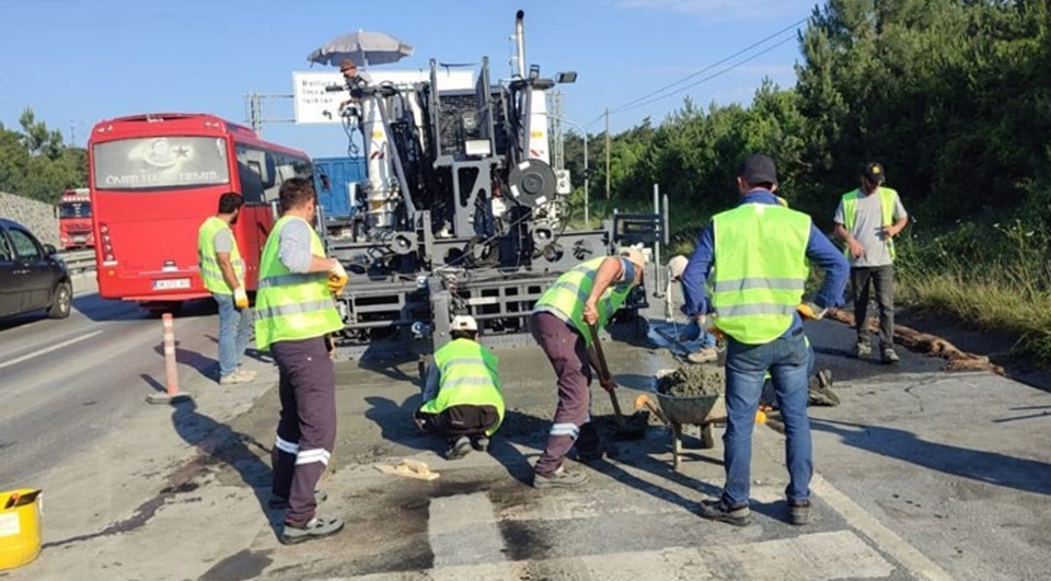 İstanbul'da metrobüs yolu yenilenecek - 1