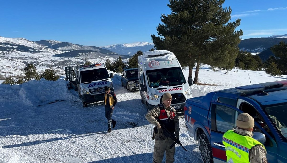 Kar nedeniyle köyde mahsur kalan hasta kurtarıldı