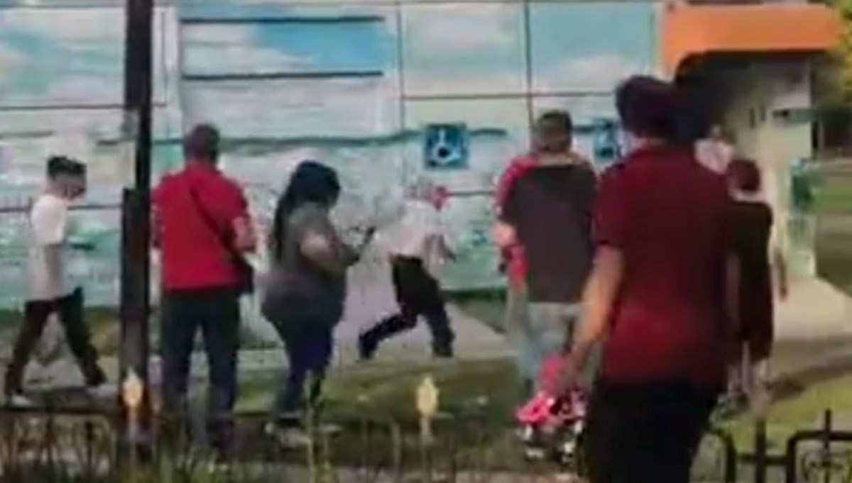 Fatih'te parkta taciz iddiası: Şüpheliye meydan dayağı Fatih'te parkta taciz iddiası: Şüpheliye meydan dayağı