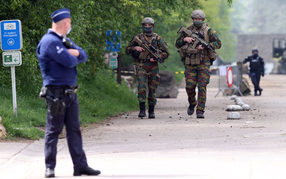 Belçika, kışladan ağır silahlar kaçıran aşırı sağ görüşlü askeri arıyor - 5