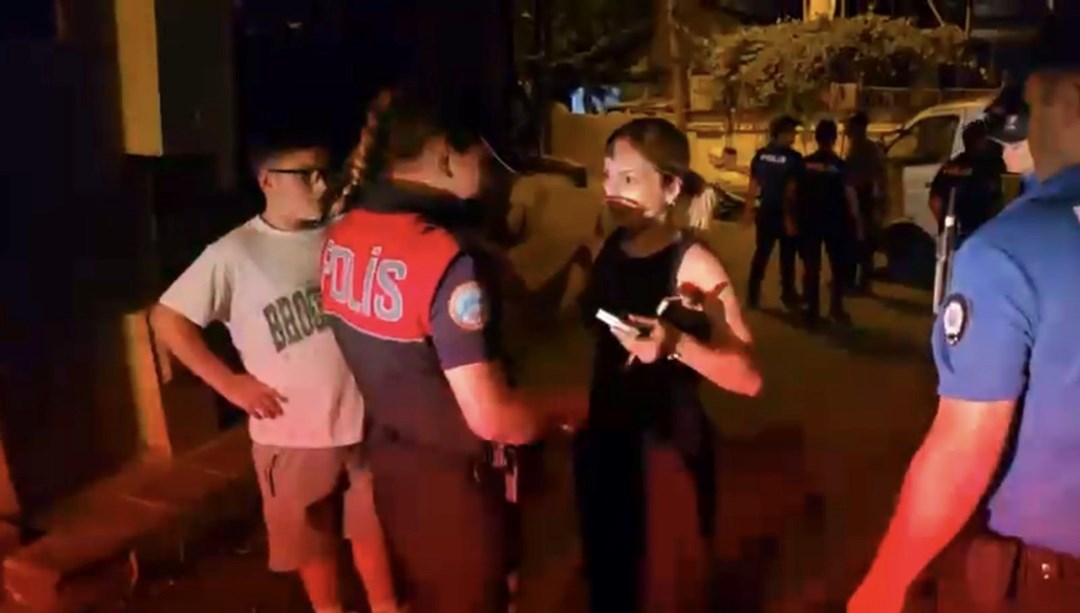 Polisten sokaklarda şok denetim