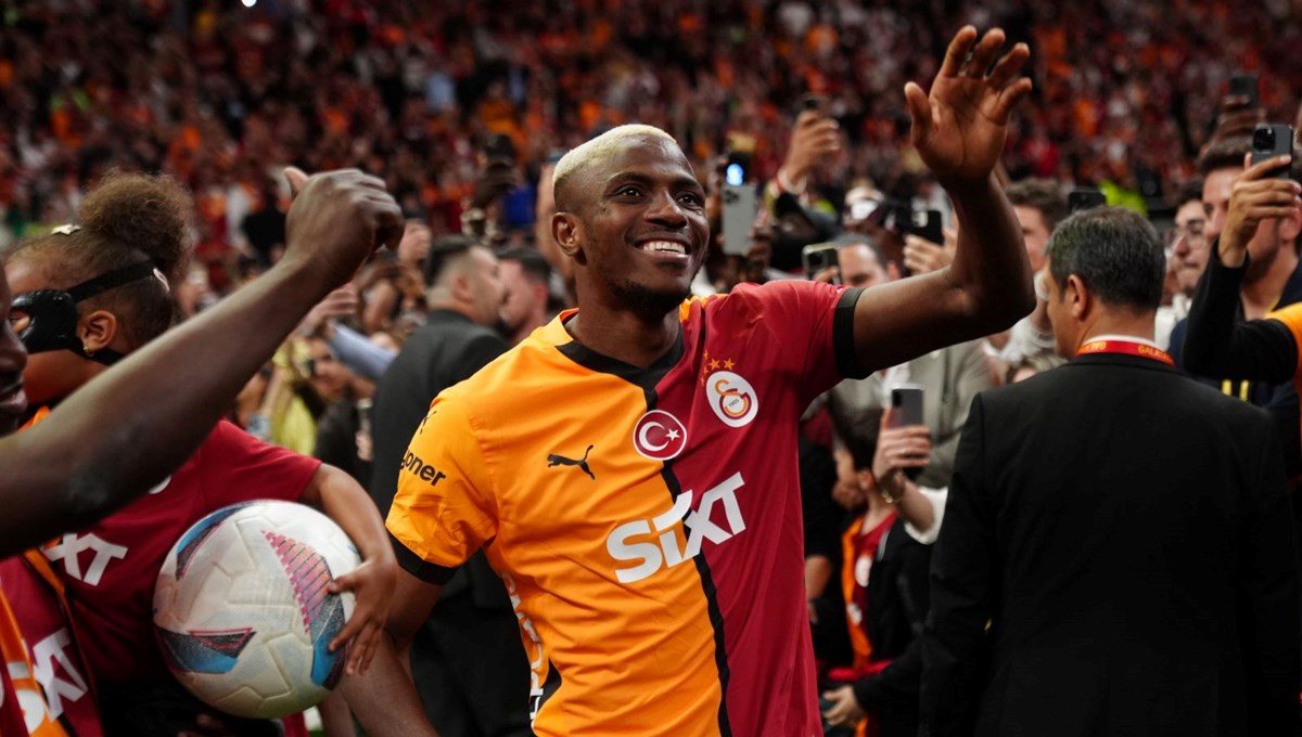 Osimhen, İstanbul'dan ayrılıyor
