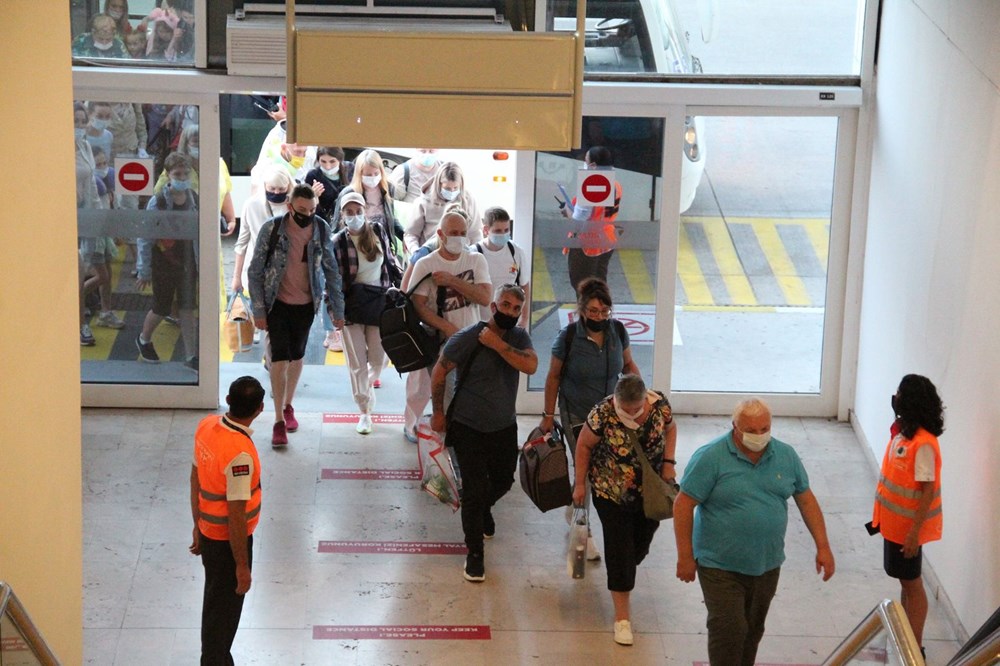 Kapılar açıldı, Ruslar akın akın geliyorlar! Rusya'dan hava trafiği yüzde 45 arttı - 32