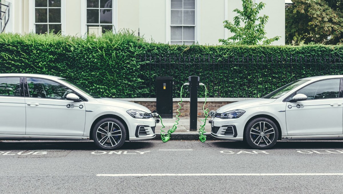 AB'den elektrikli otomobilde iddialı hedef AB'den elektrikli otomobilde iddialı hedef