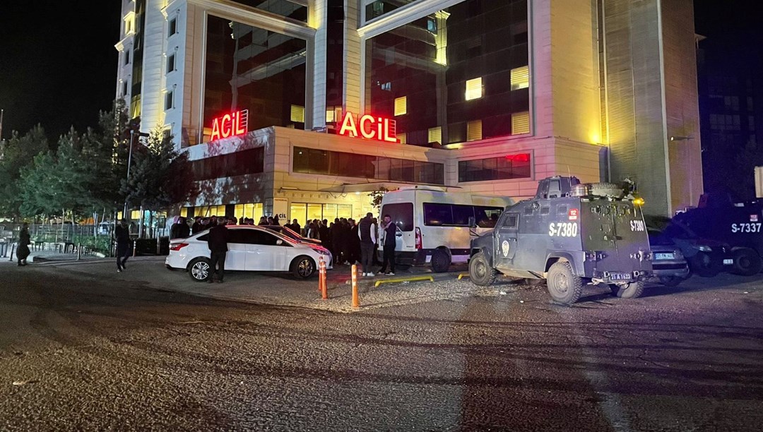 Diyarbakır'da silahlı saldırı: 2 kişi öldü, 3 kişi yaralandı - Son Dakika  Türkiye Haberleri | NTV Haber
