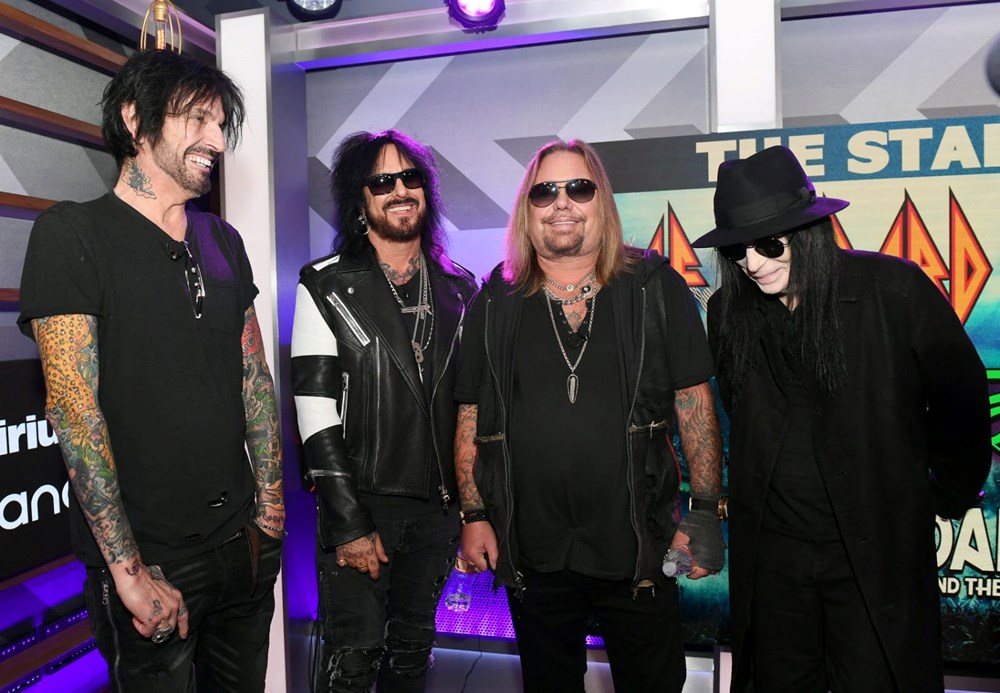 Mötley Crüe'nun solisti Vince Neil uykusunda felç geçirdiğini açıkladı - 3