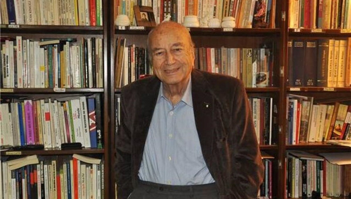 Gazeteci yazar Hıfzı Topuz hayatını kaybetti (Hıfzı Topuz kimdir?) Gazeteci yazar Hıfzı Topuz hayatını kaybetti (Hıfzı Topuz kimdir?)