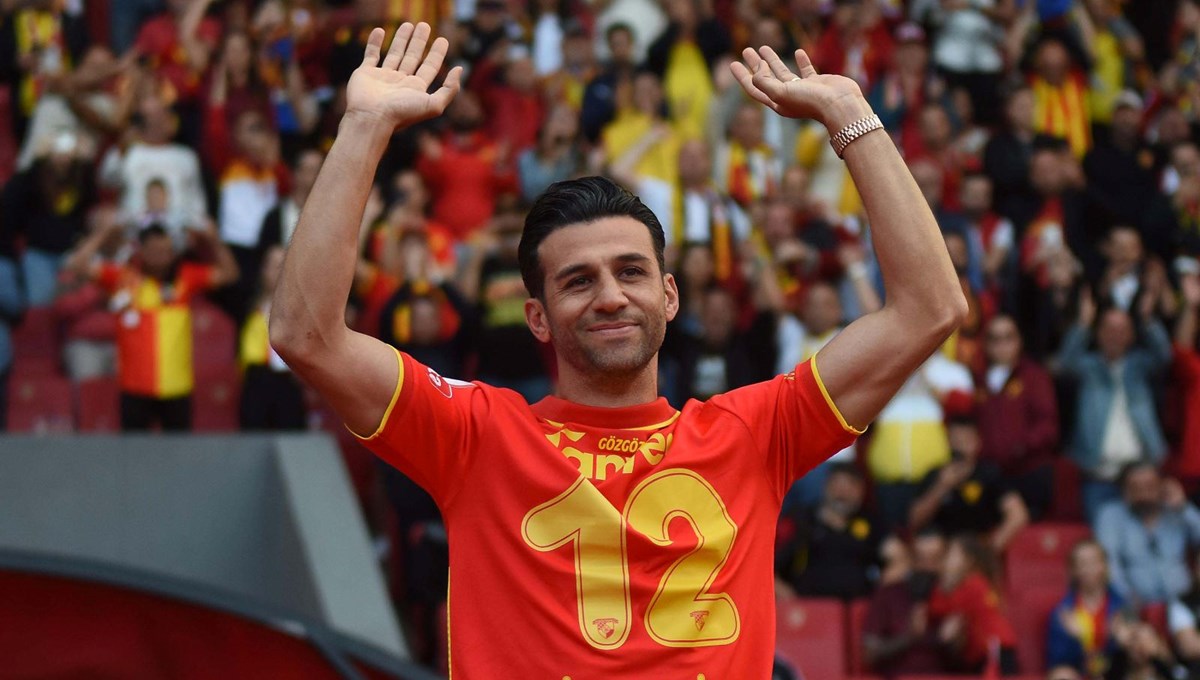 Göztepe'de kaptan İsmail Köybaşı sözleşme uzattı Göztepe'de kaptan İsmail Köybaşı sözleşme uzattı